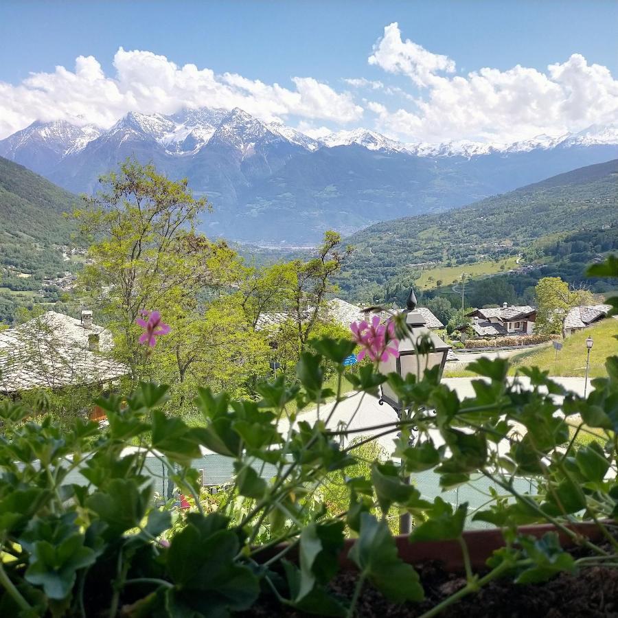 Hotel La Maison Du Bon Megnadzo Doues Esterno foto