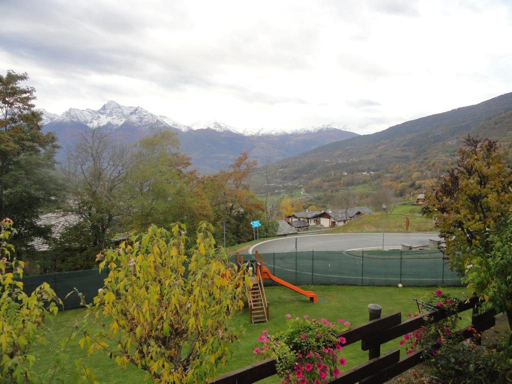 Hotel La Maison Du Bon Megnadzo Doues Esterno foto