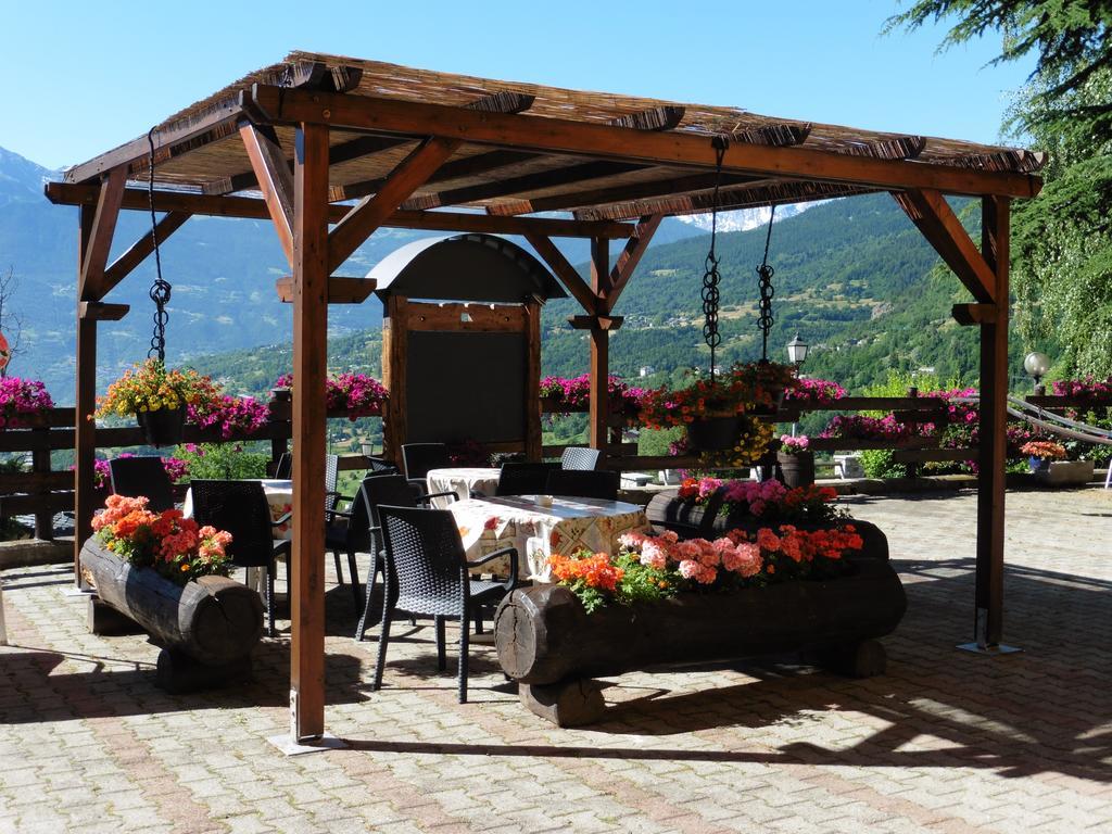 Hotel La Maison Du Bon Megnadzo Doues Esterno foto